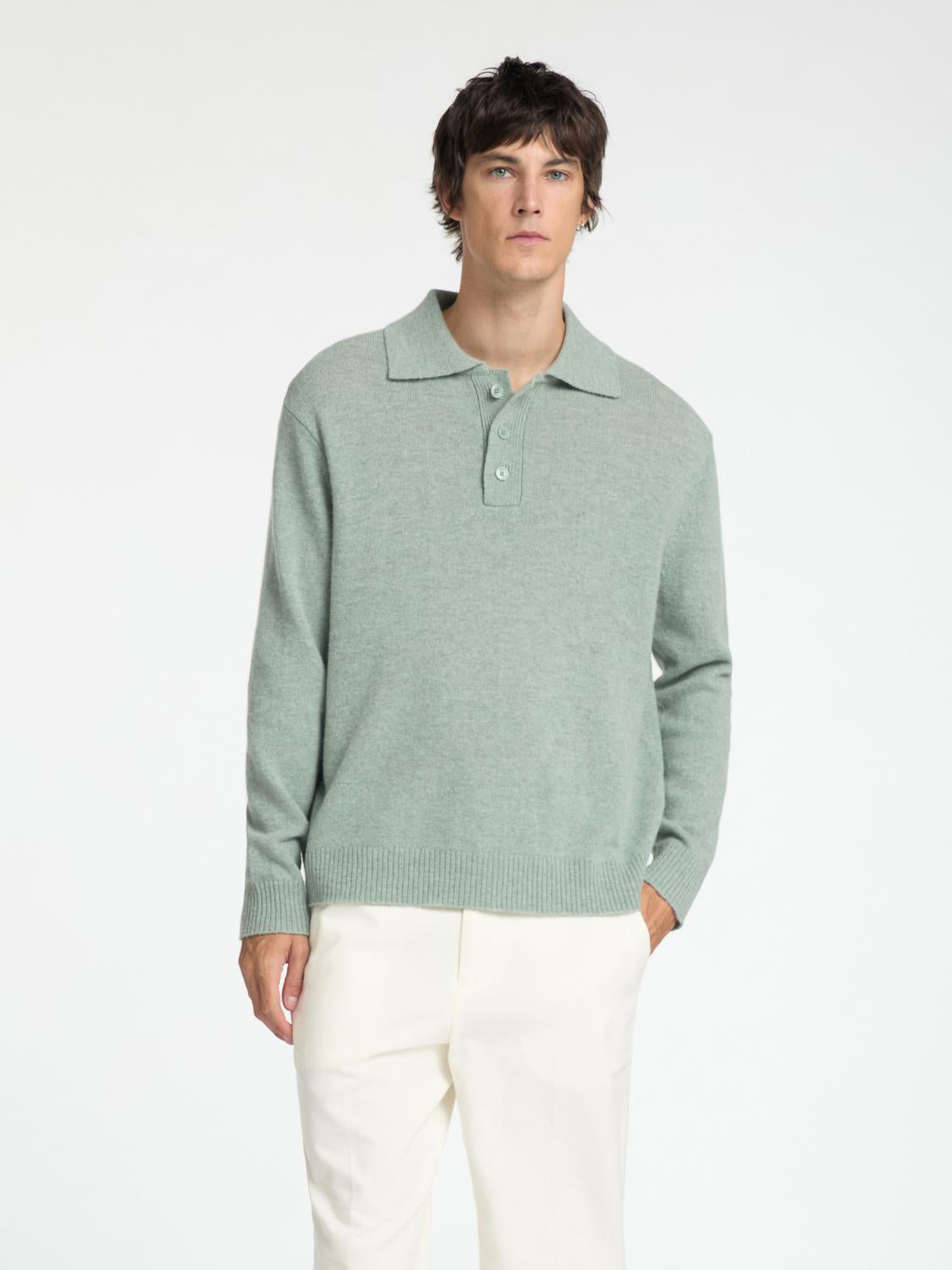 model_shot-front