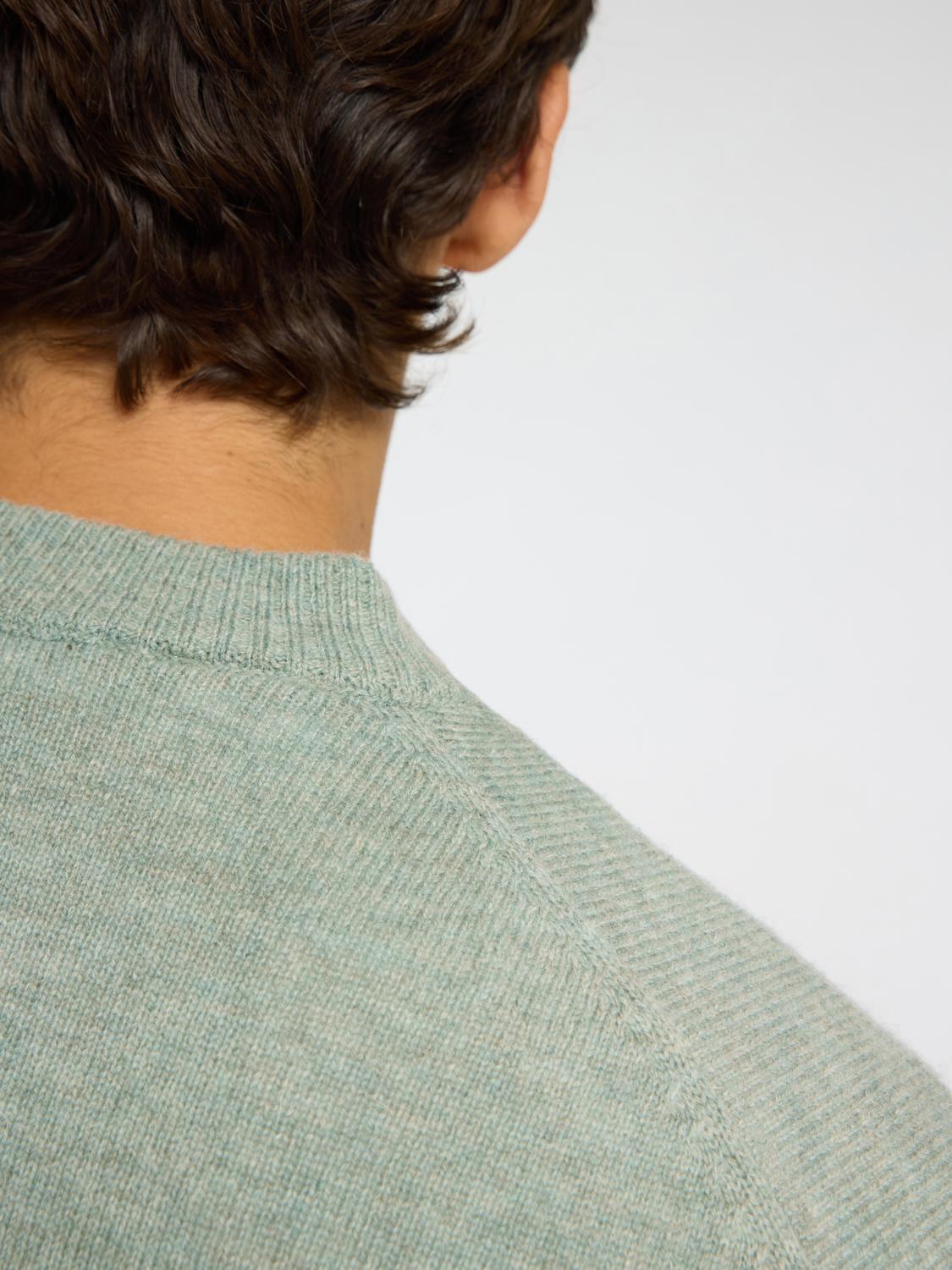 model_shot-detail