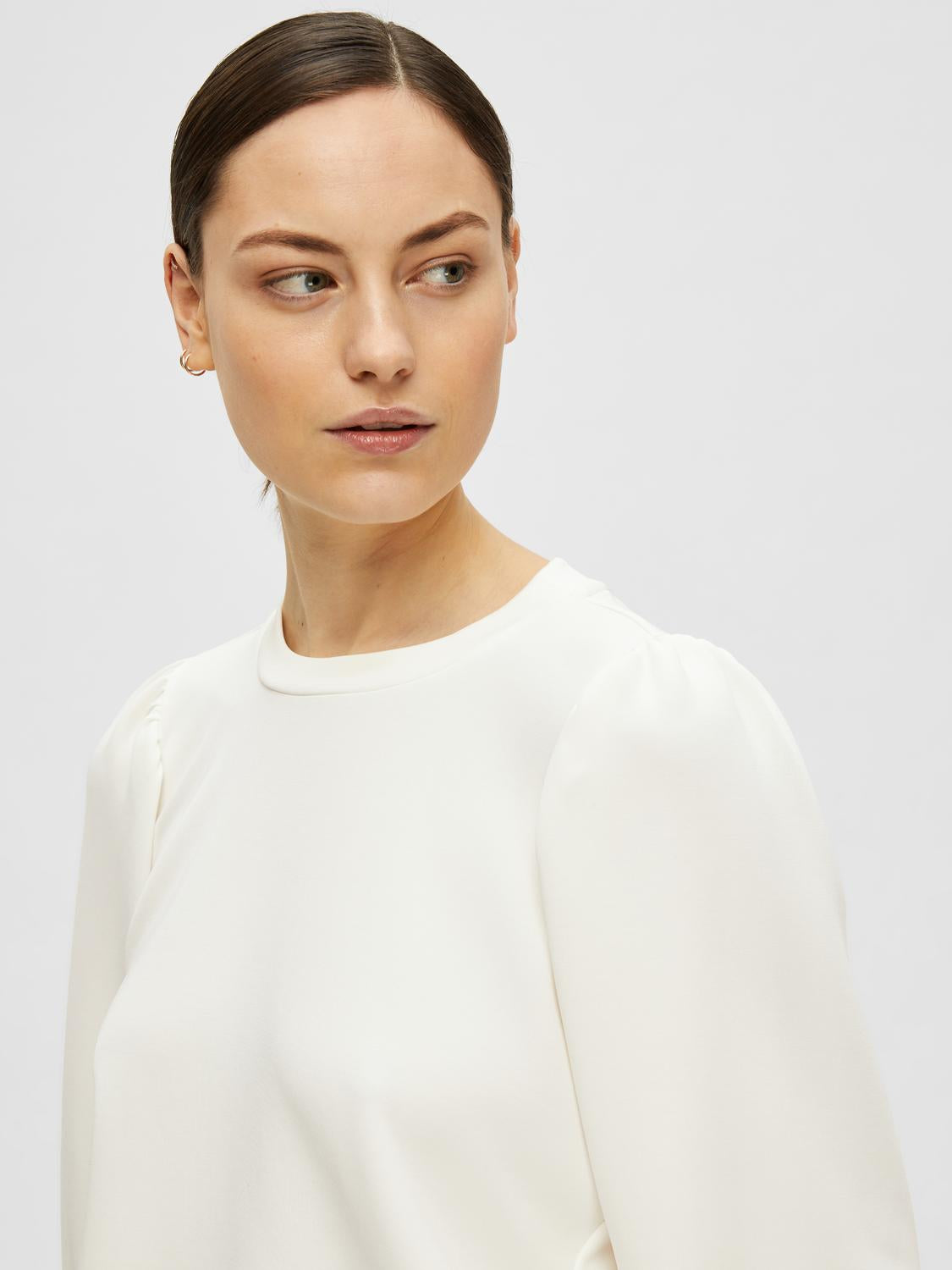 model_shot-detail