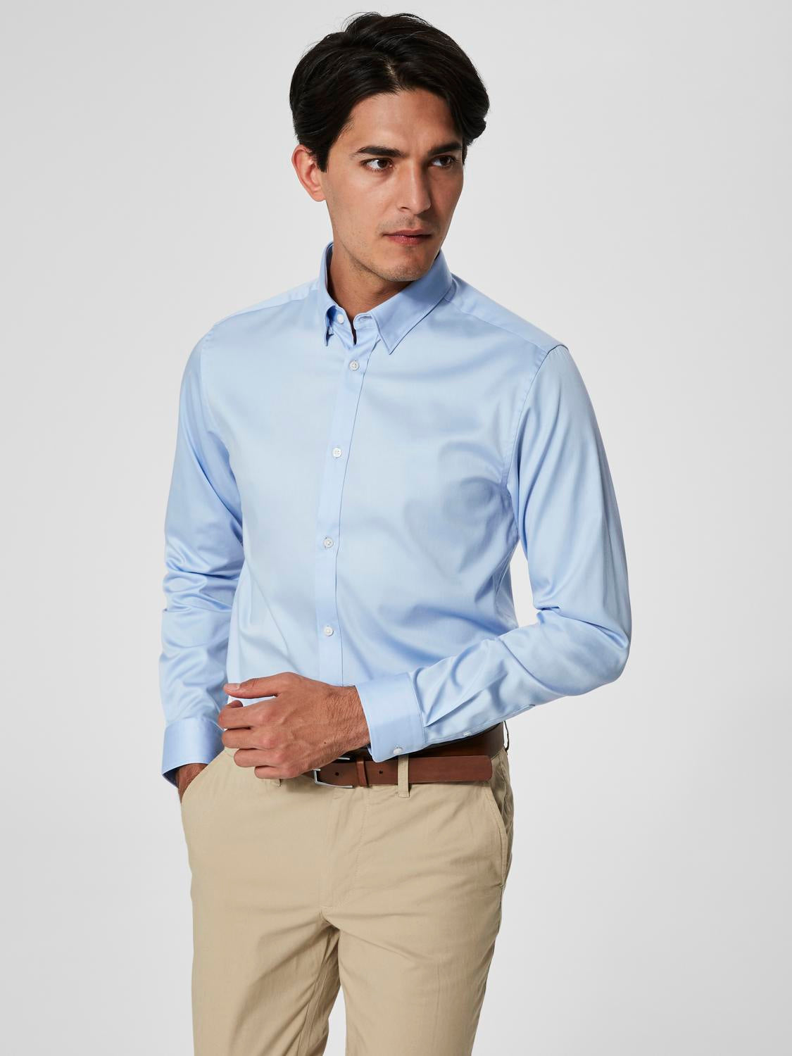 model_shot-front