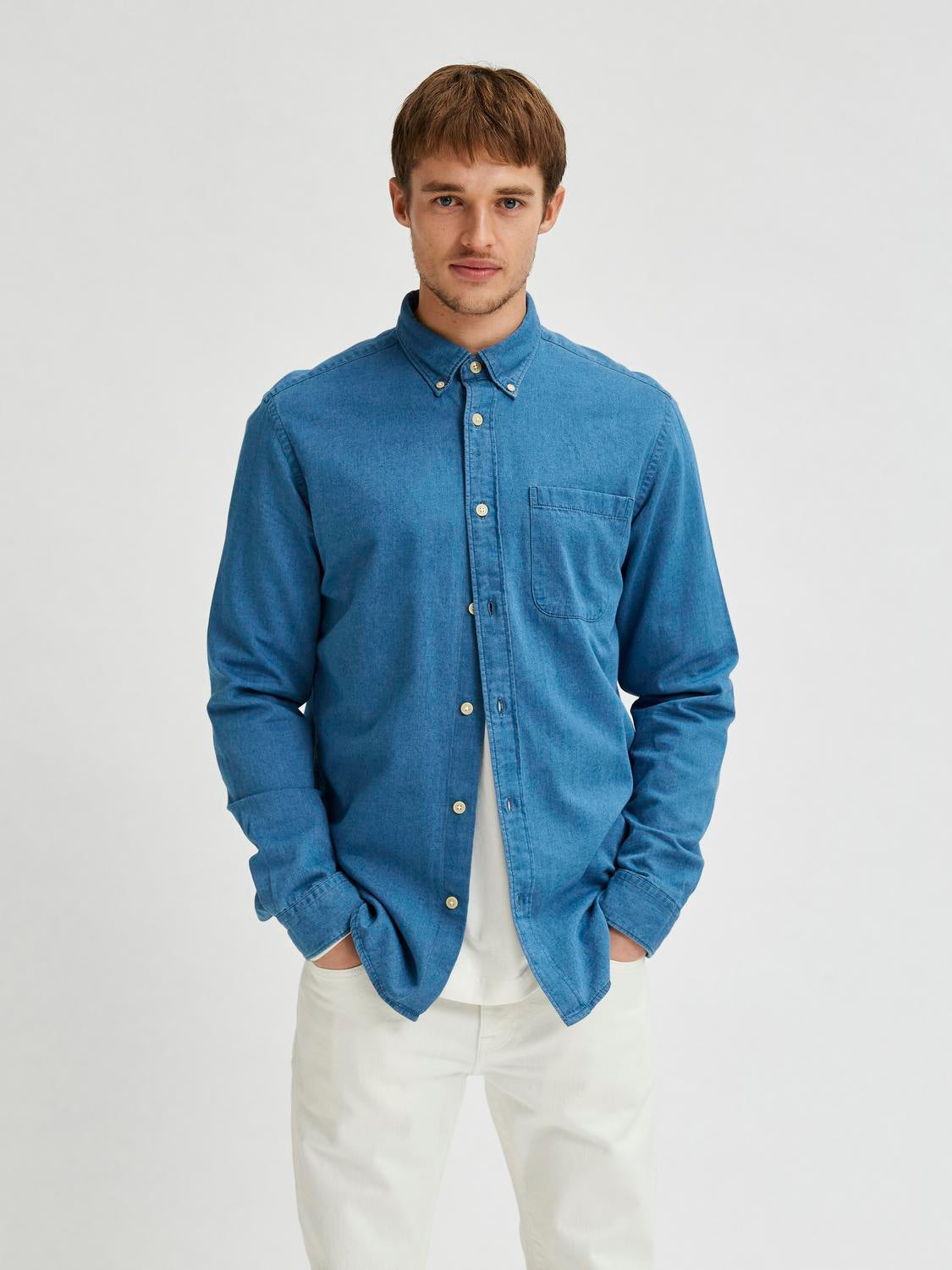 model_shot-front