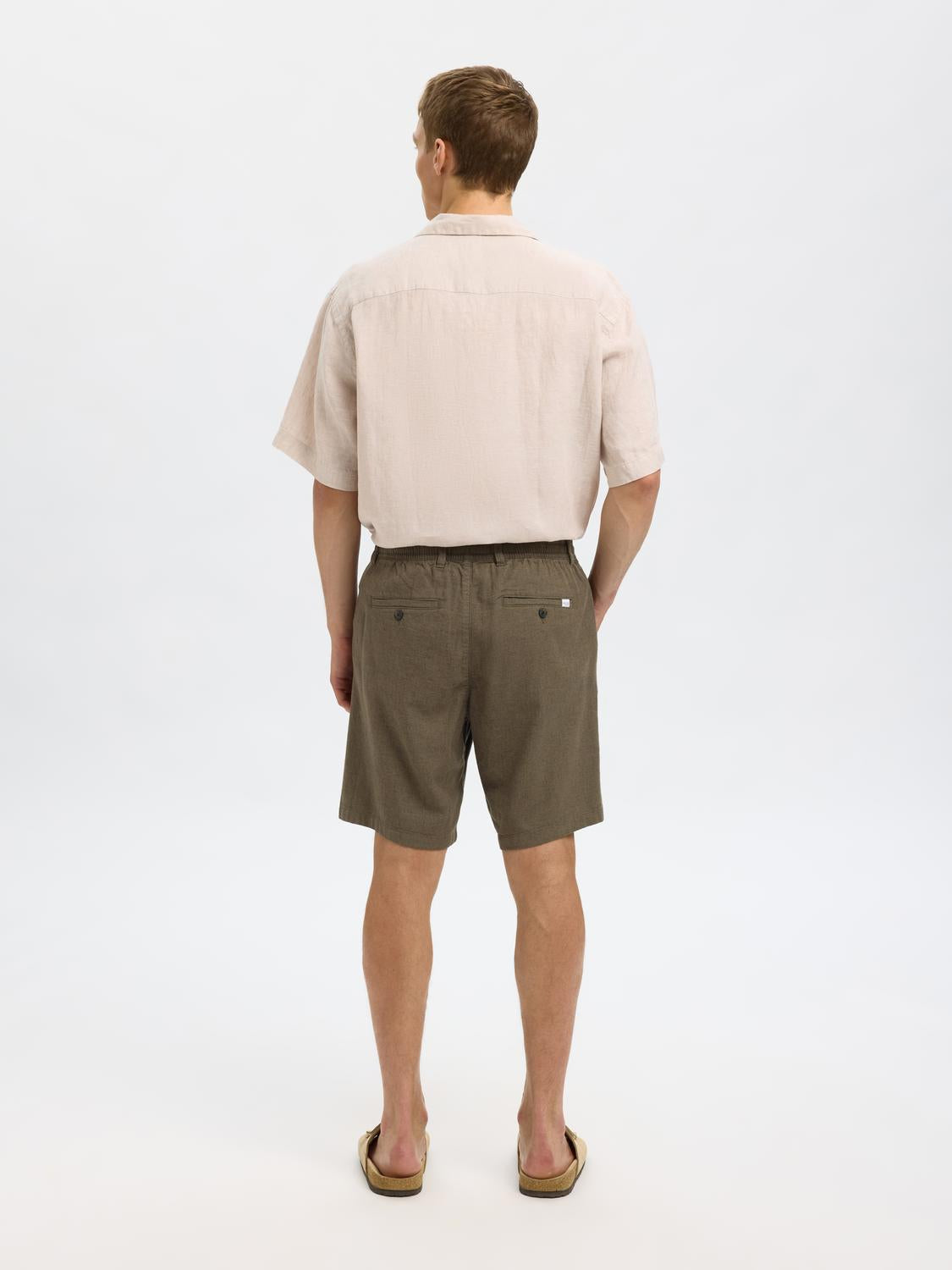 model_shot-back