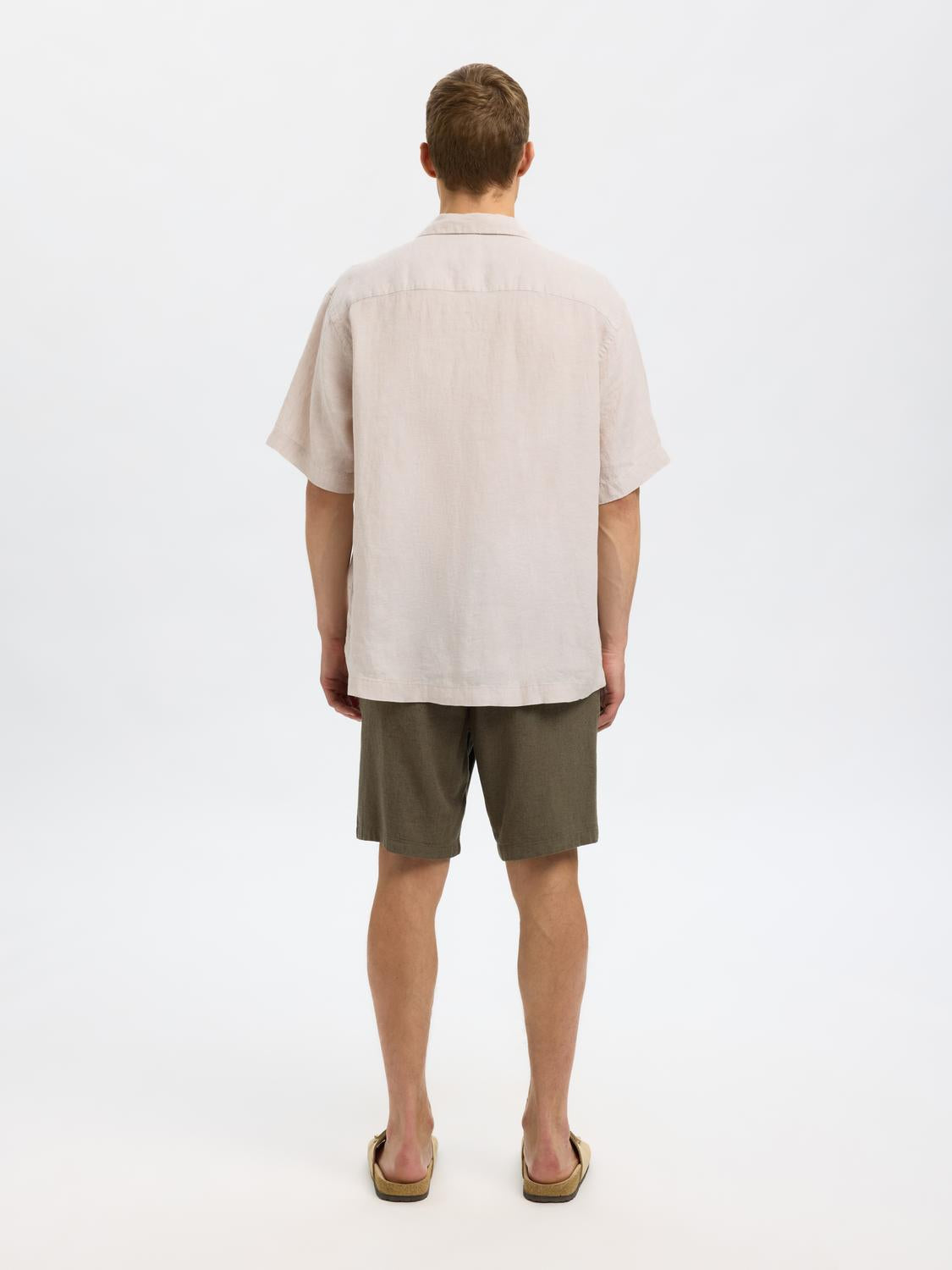 model_shot-back