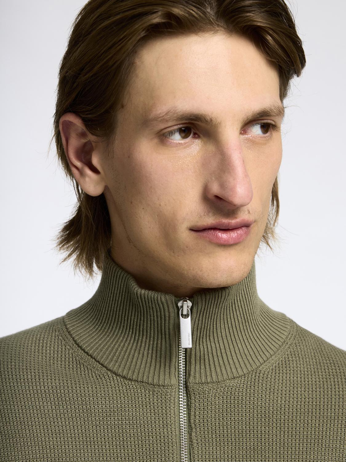 model_shot-detail
