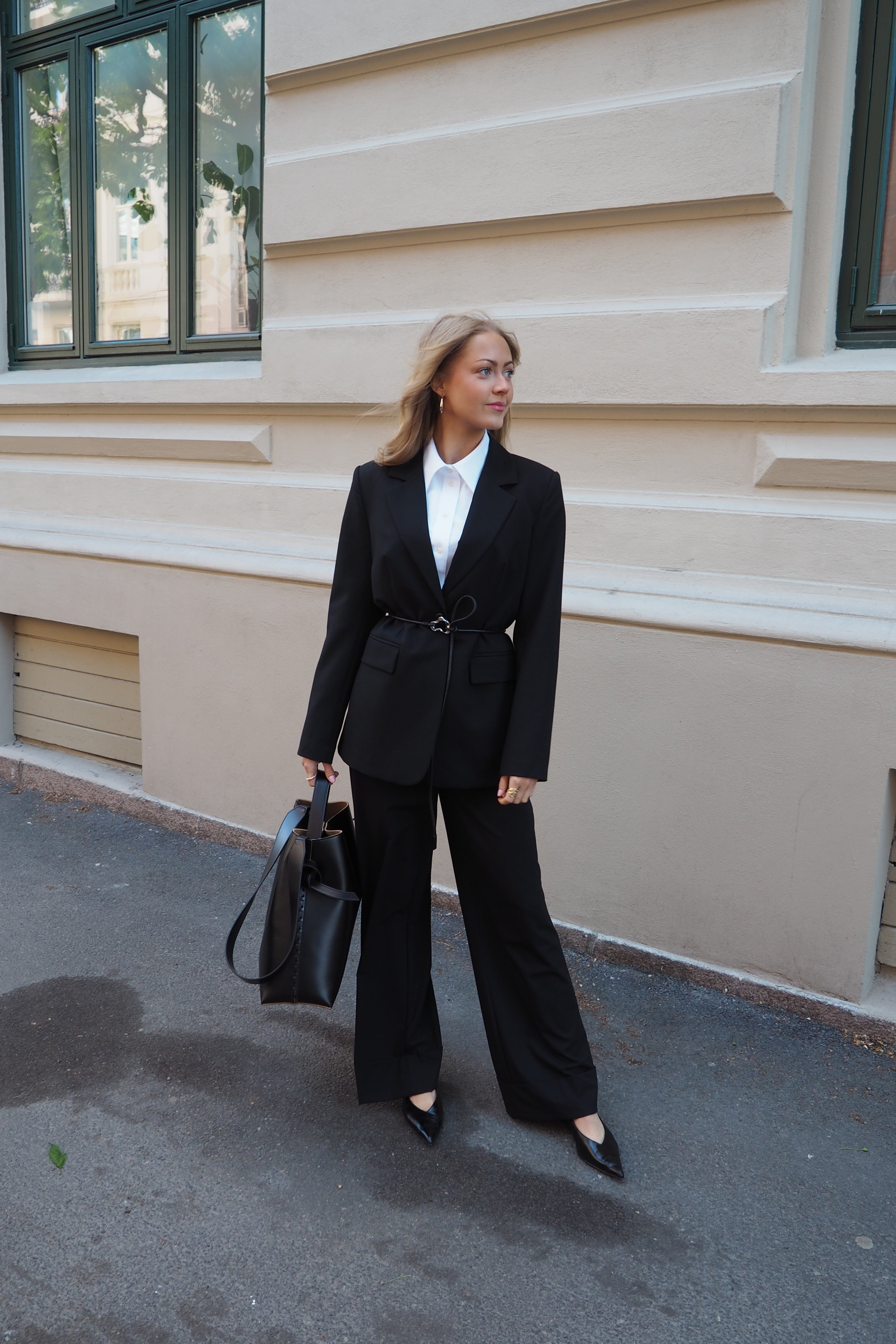 Fitted Aila Blazer - Sort/ Black