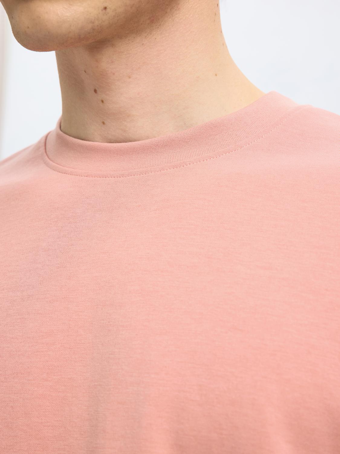 model_shot-detail