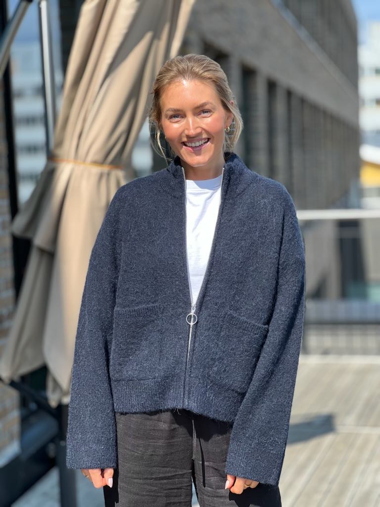 Sia Ras Zipper Strikket Cardigan - Blå/ Dark Sapphire