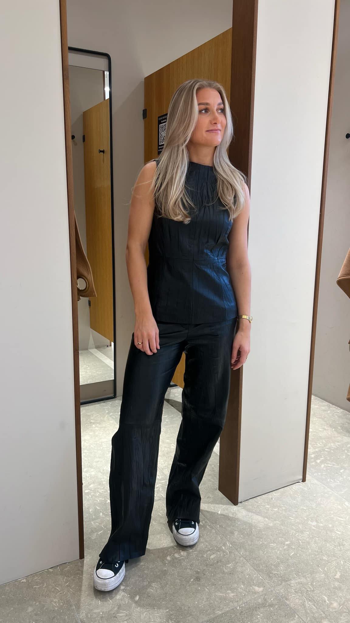 Maude Topp - Sort/ Black