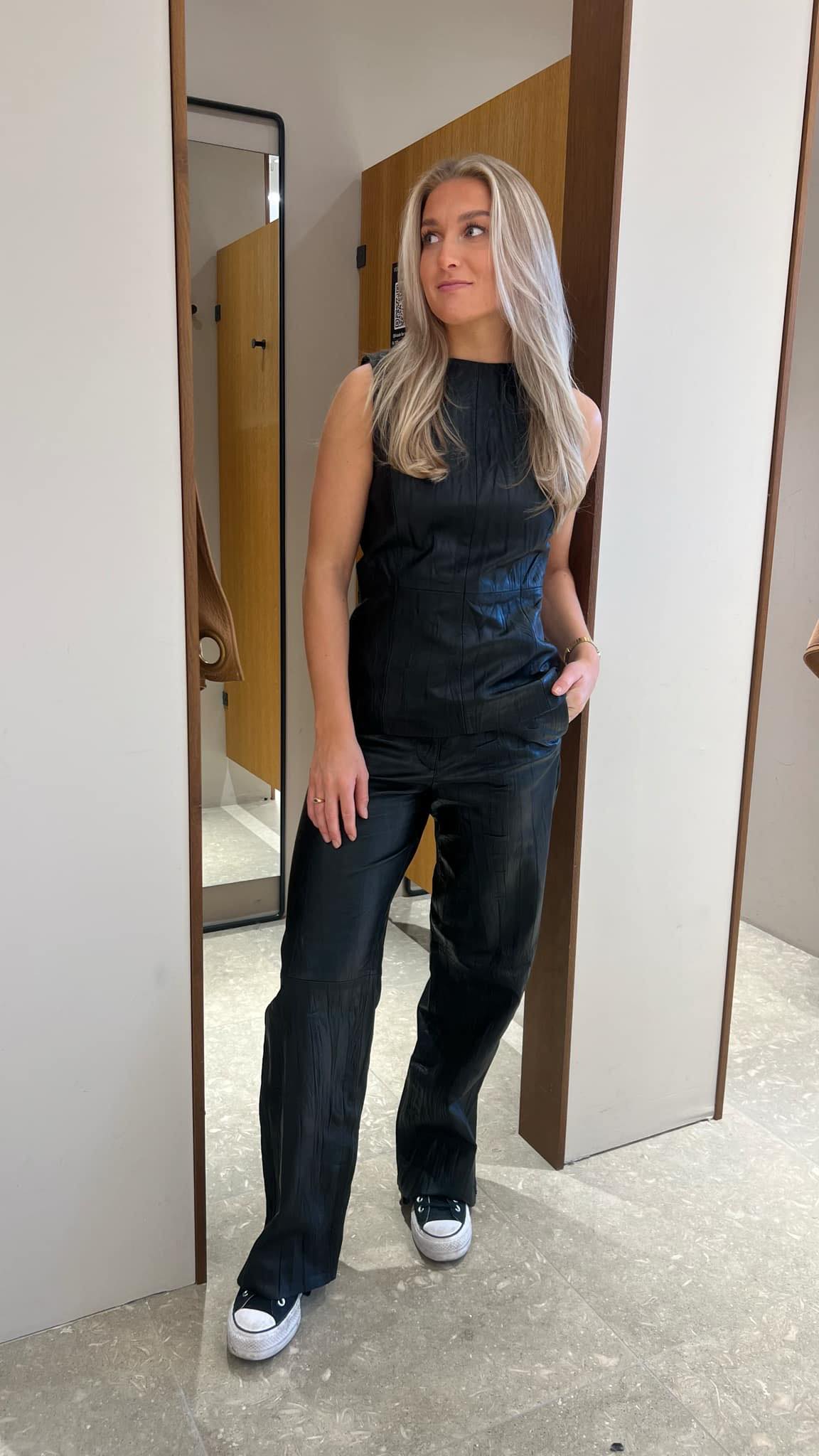 Maude Topp - Sort/ Black