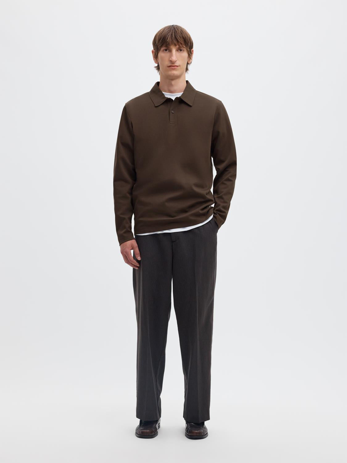 model_shot-front_full