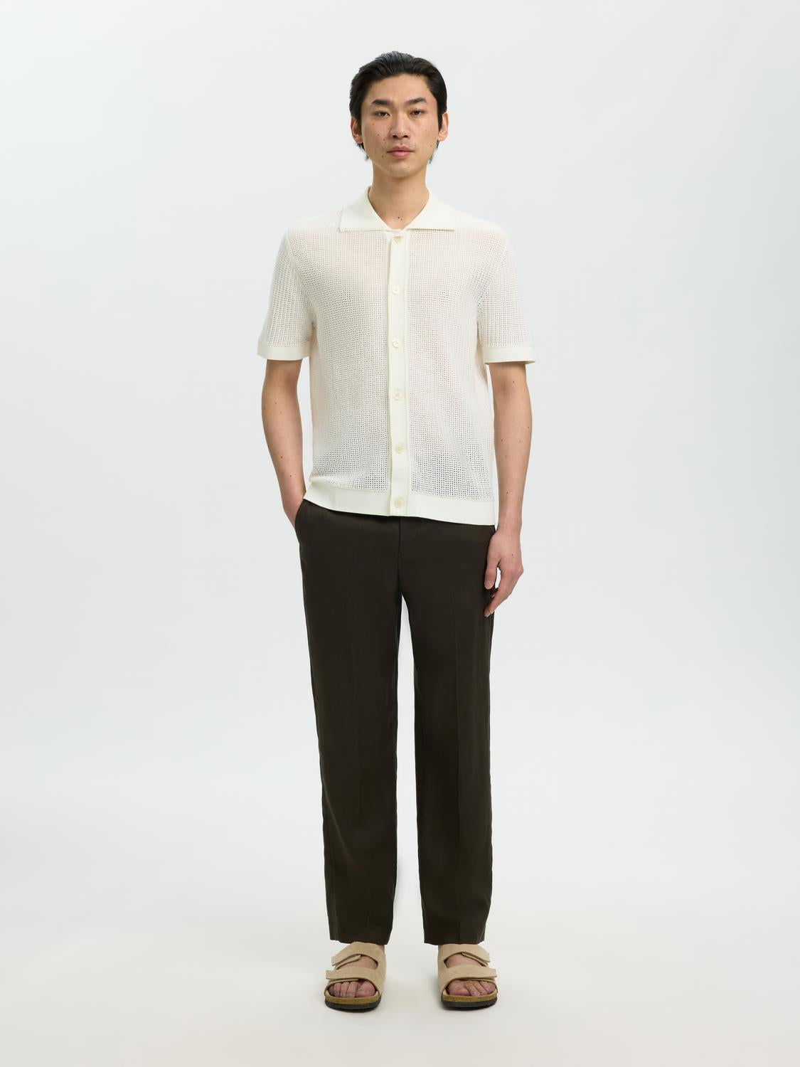 model_shot-front_full