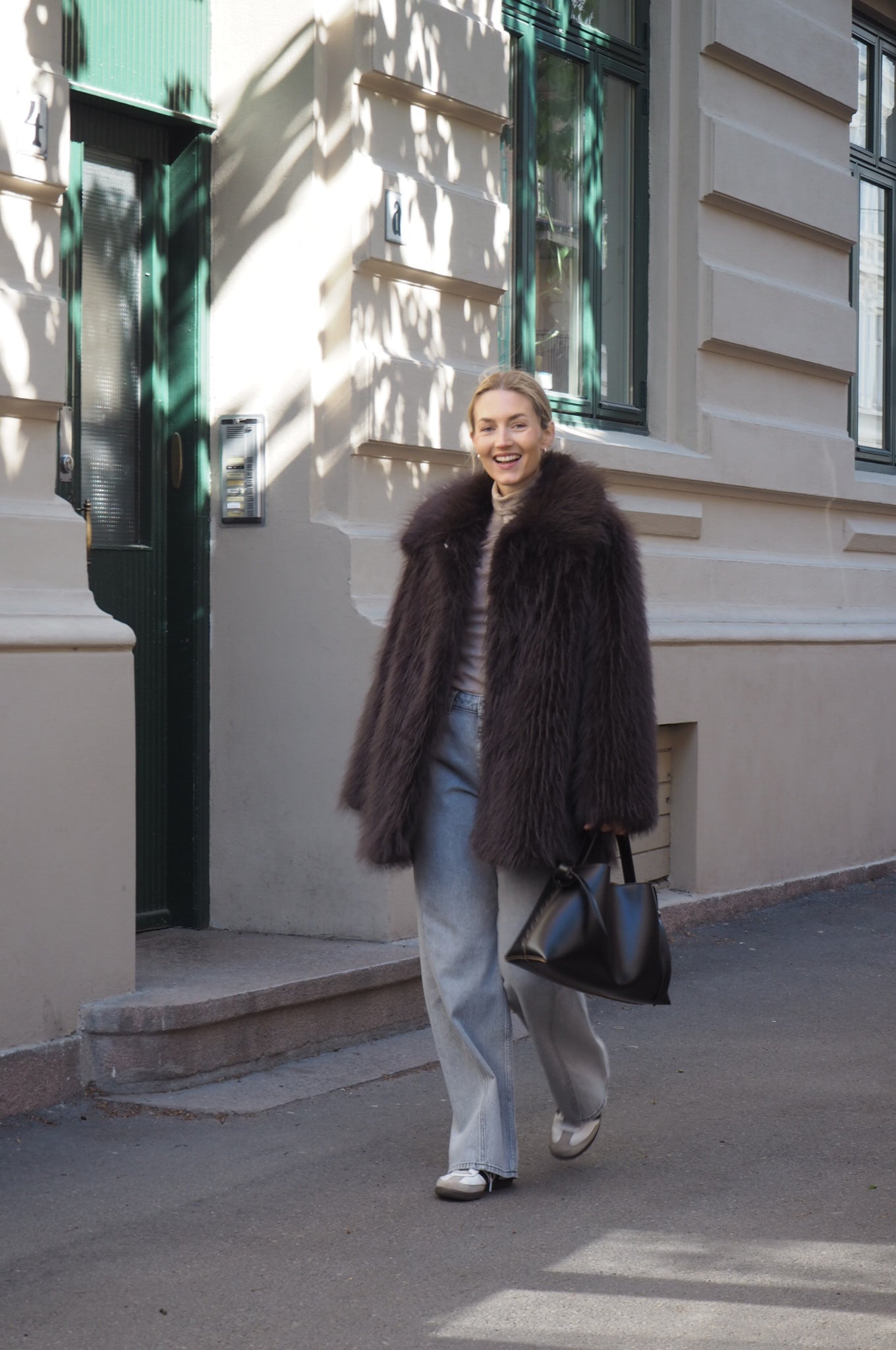 Brea Jakke - Brun/ Delicioso