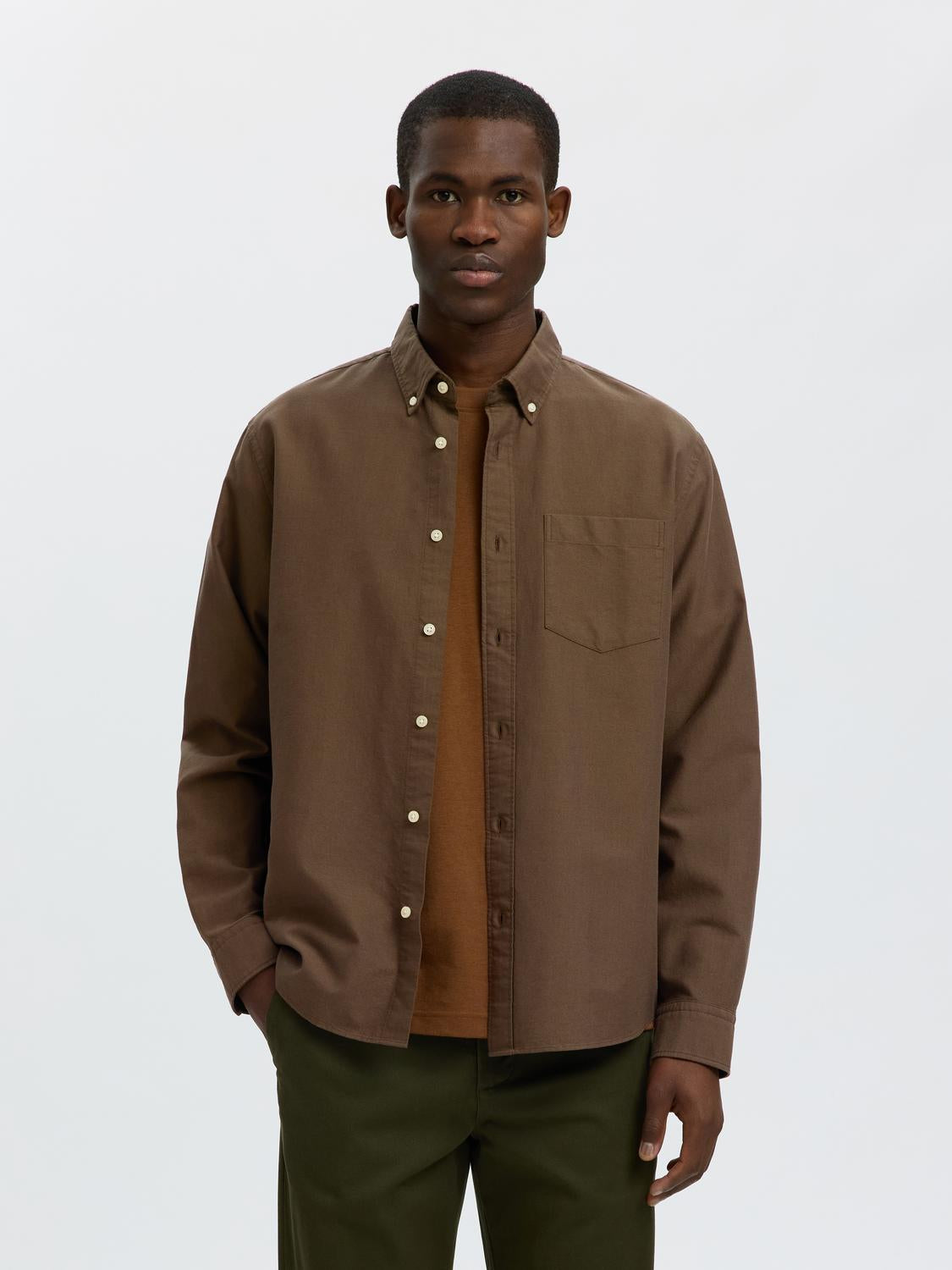 model_shot-front