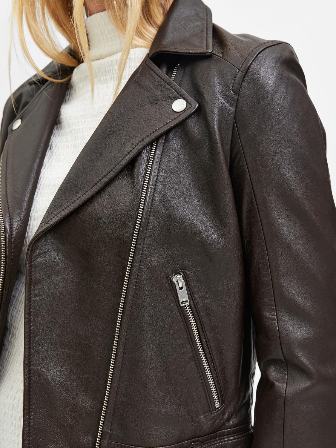 model_shot-detail