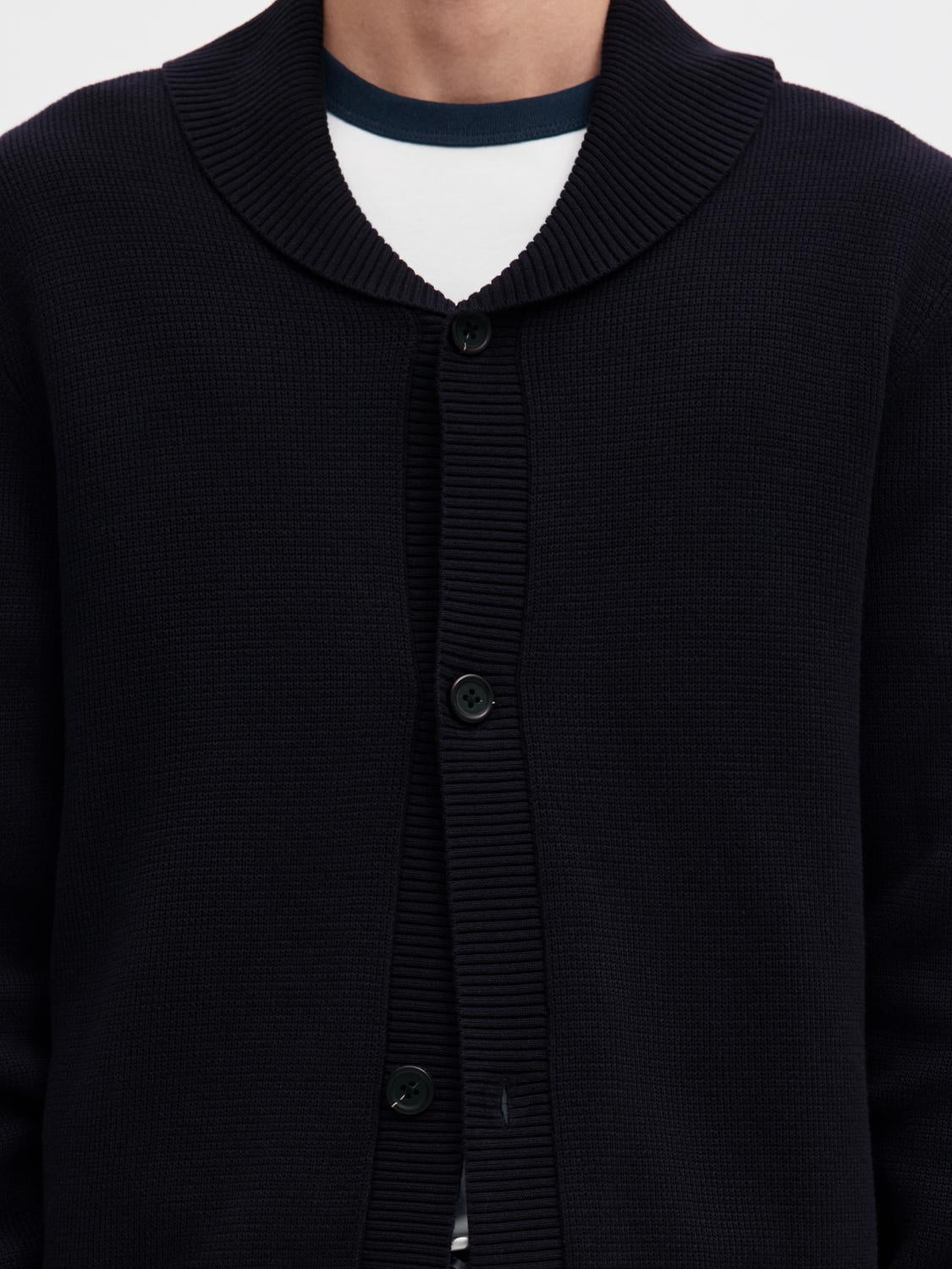 model_shot-detail