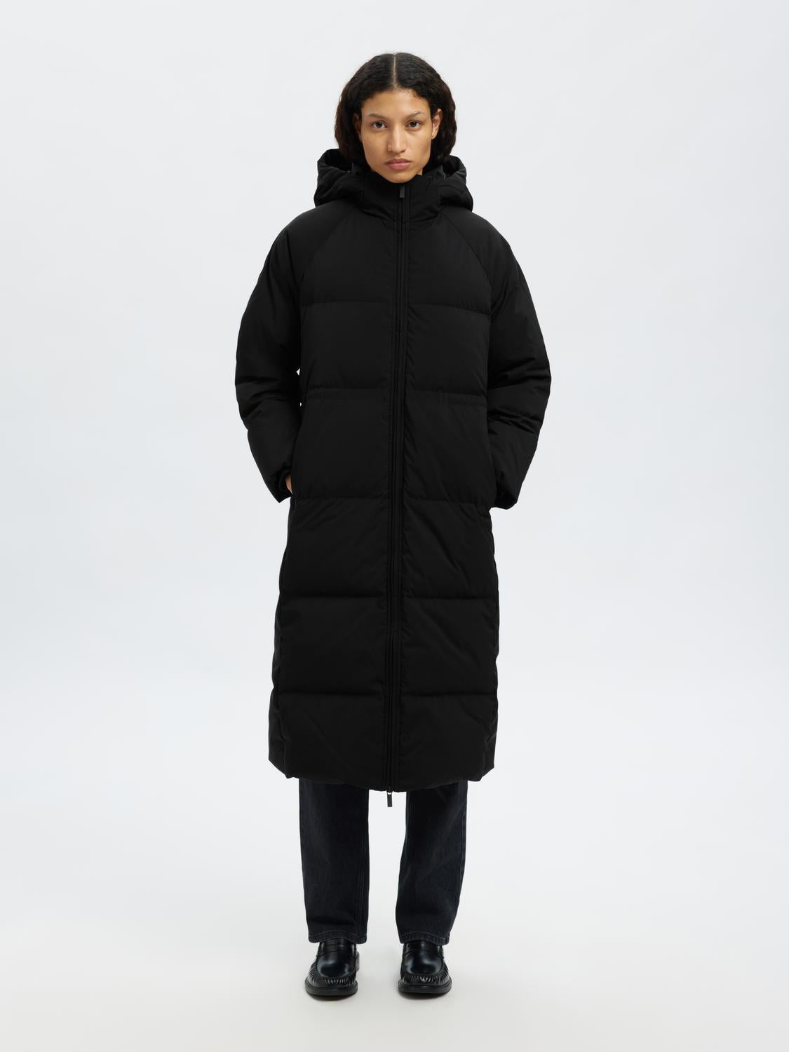 model_shot-front_full
