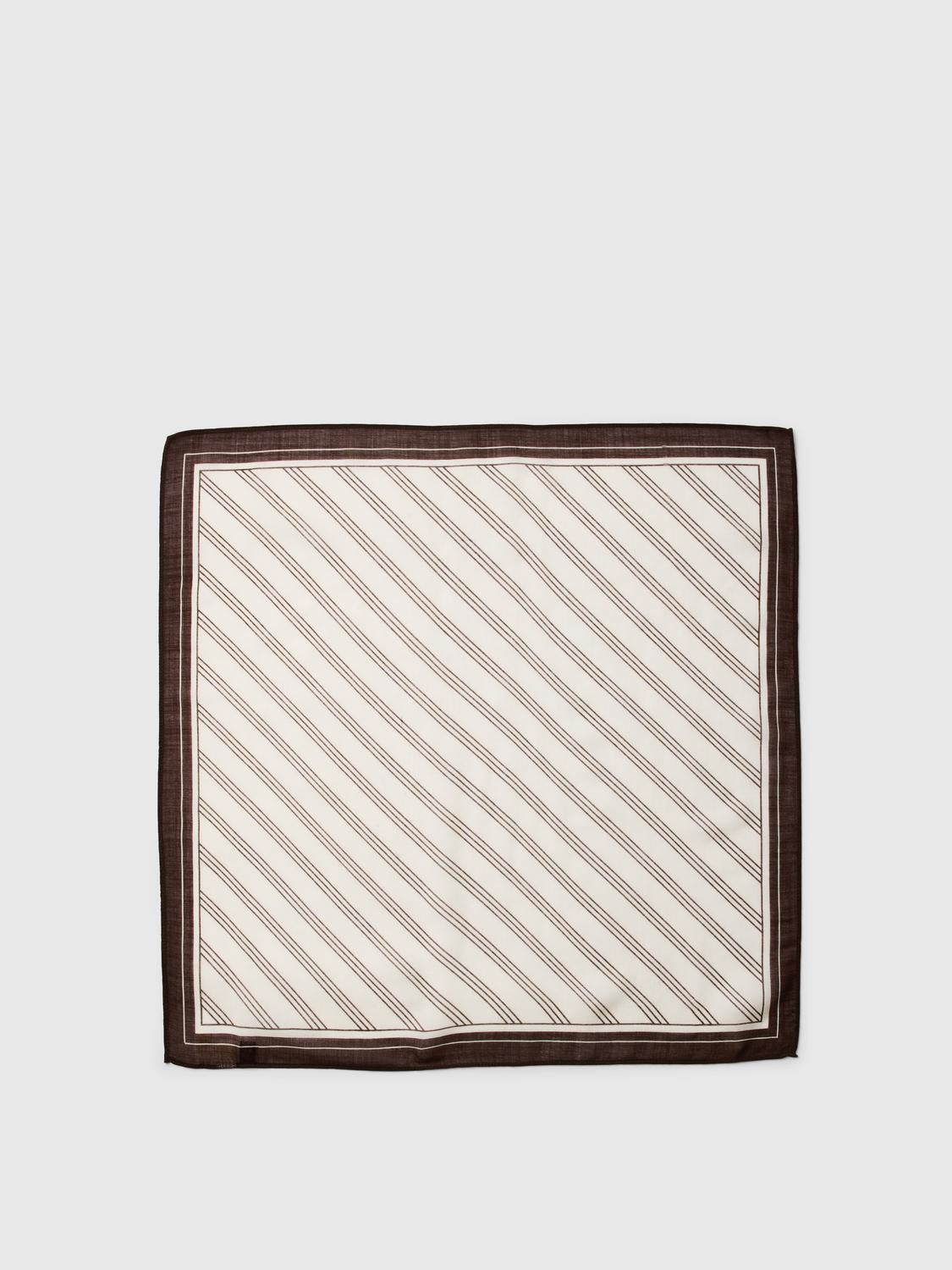 pack_shot-detail