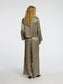 model_shot-back