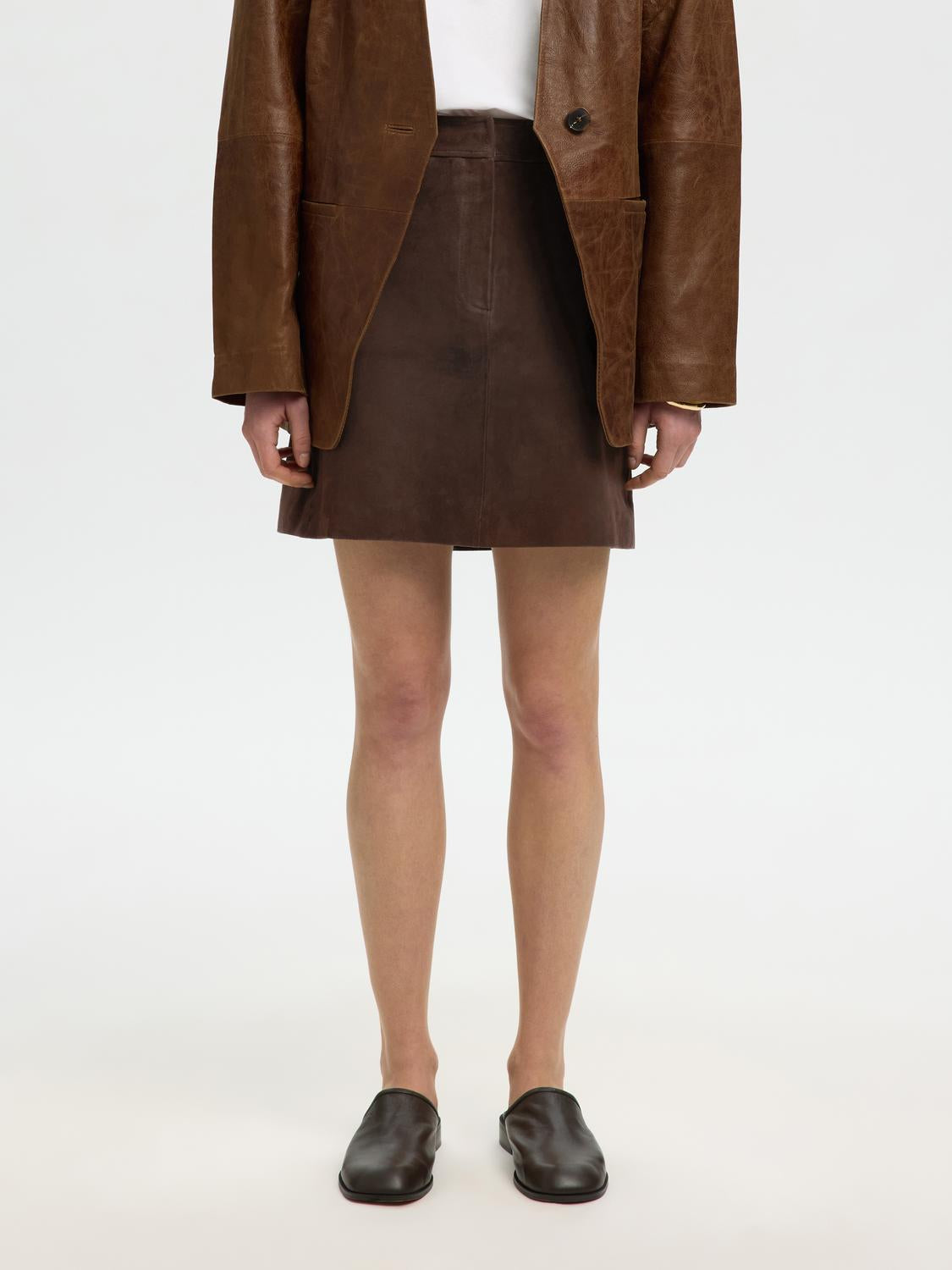 model_shot-front