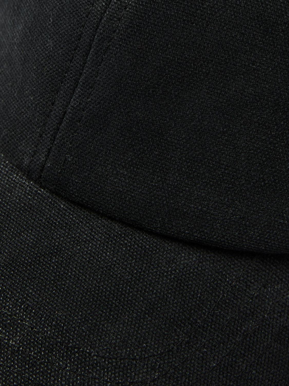 model_shot-front_full