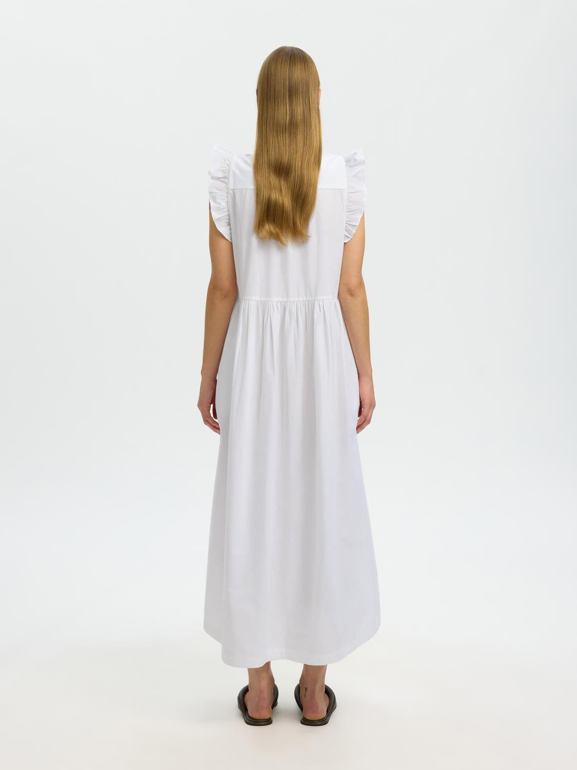 model_shot-back