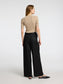 model_shot-back