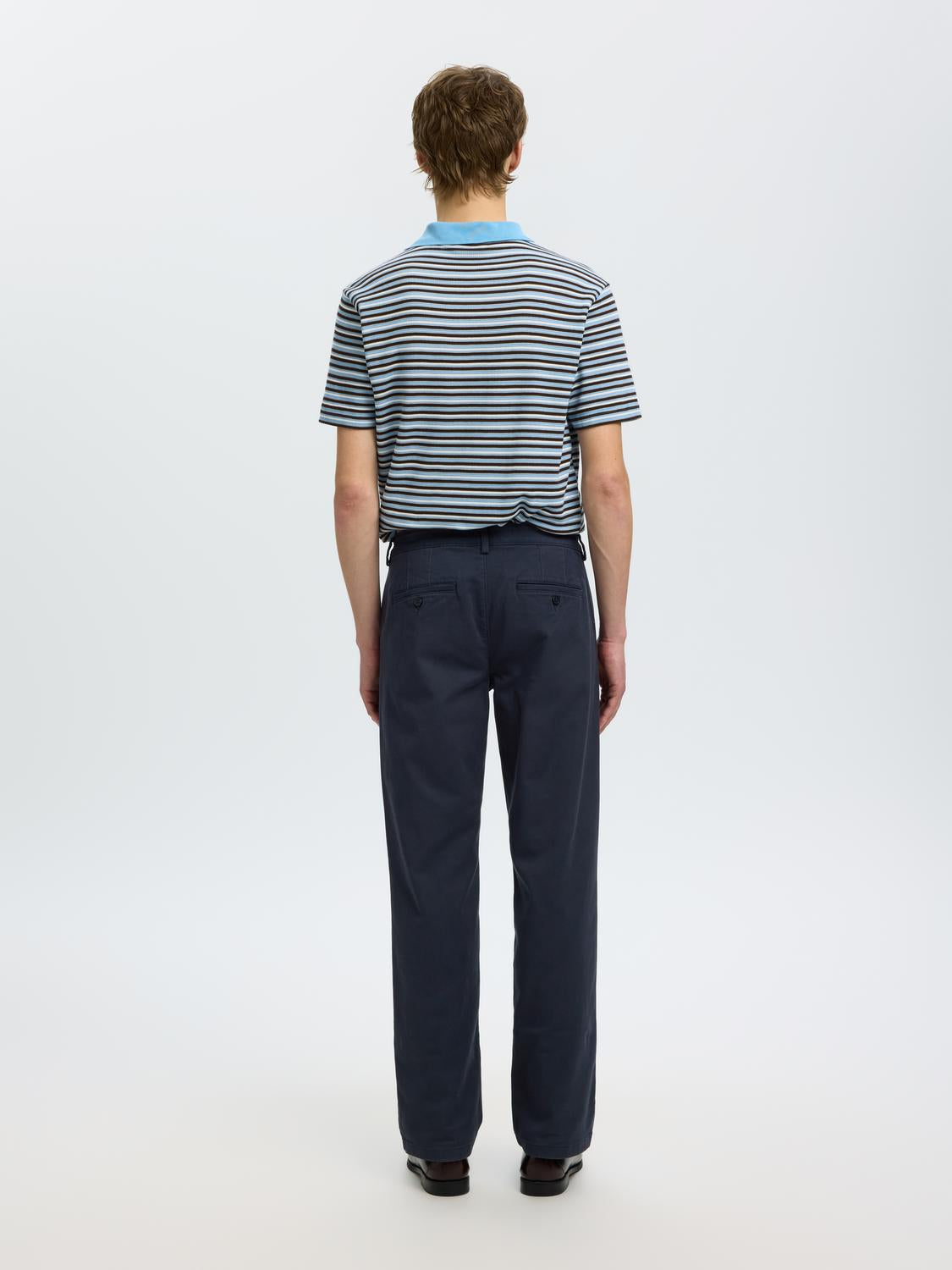 model_shot-back