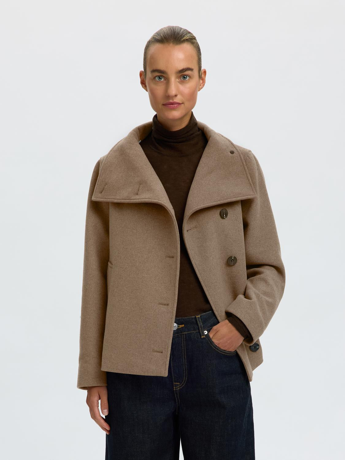 model_shot-front