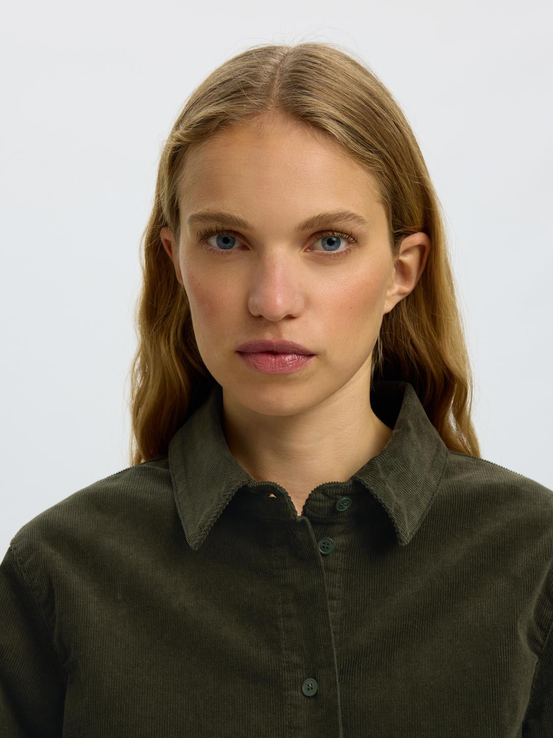 model_shot-detail