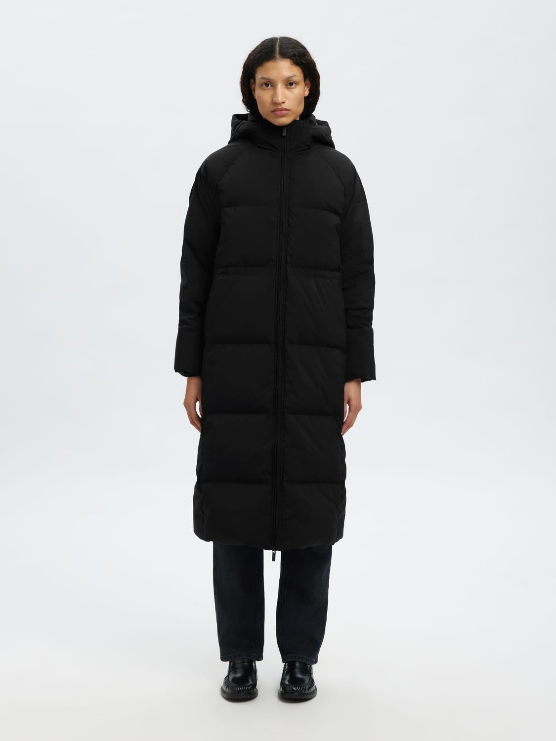 model_shot-front