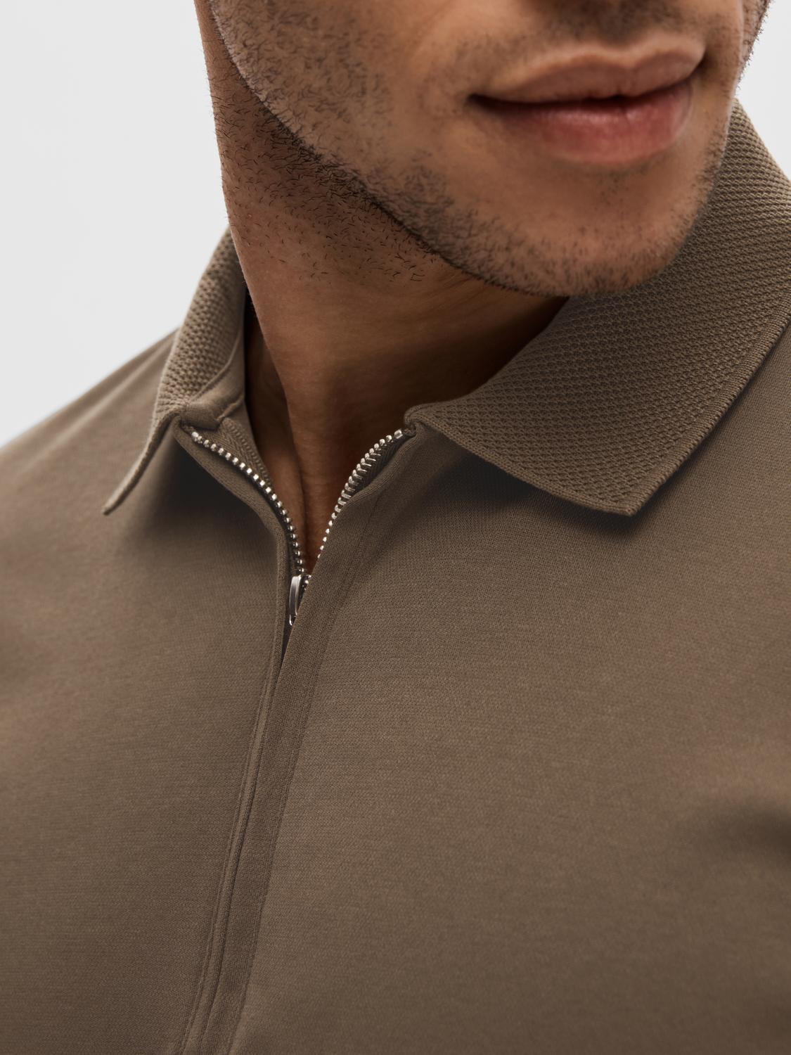 model_shot-detail