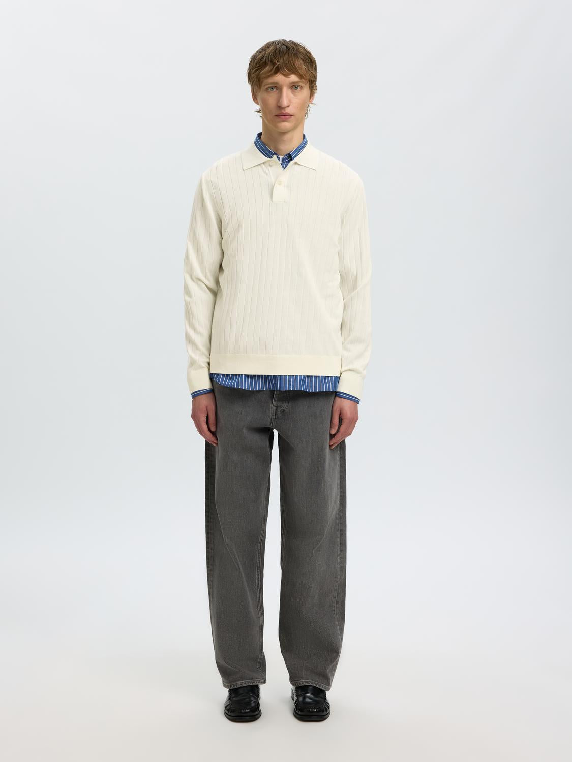 model_shot-front_full
