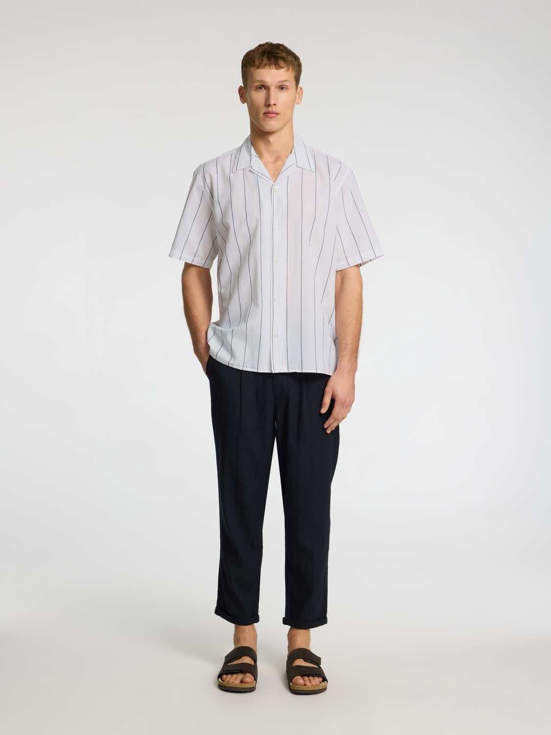 model_shot-front_full