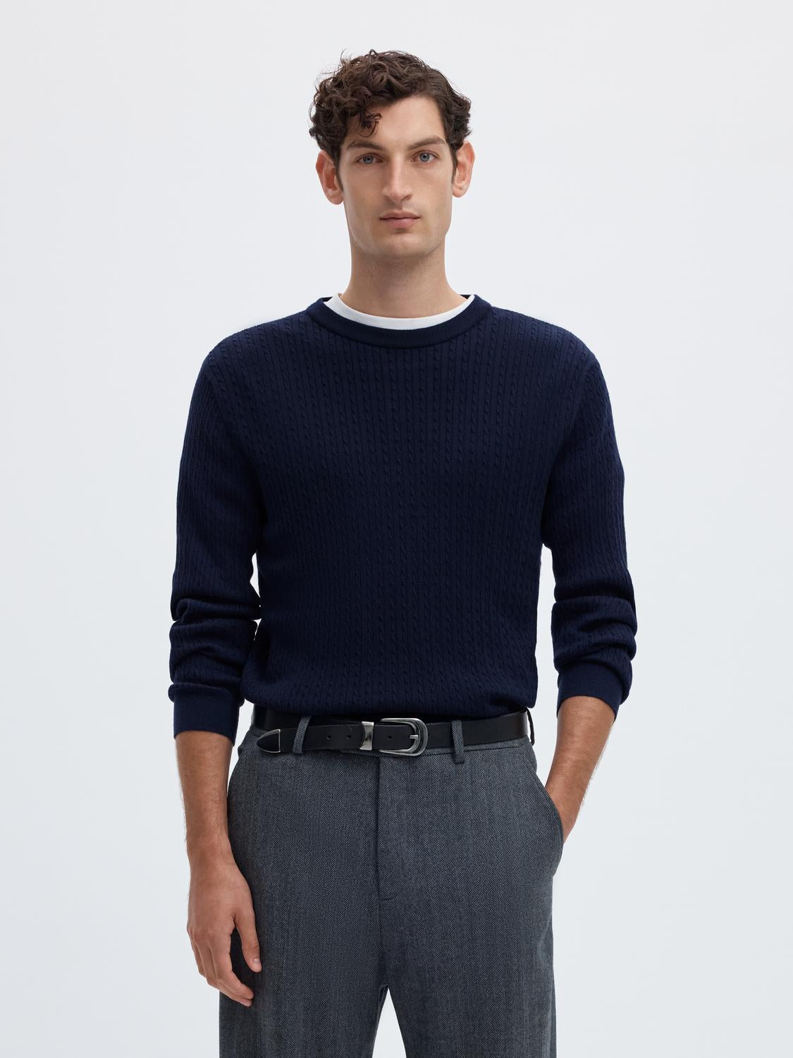 model_shot-front