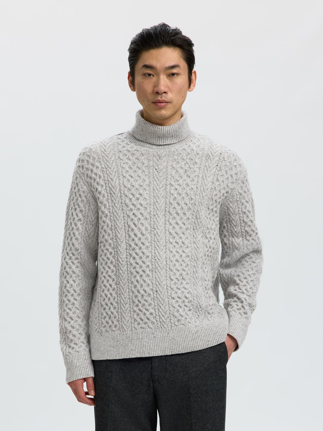 model_shot-front