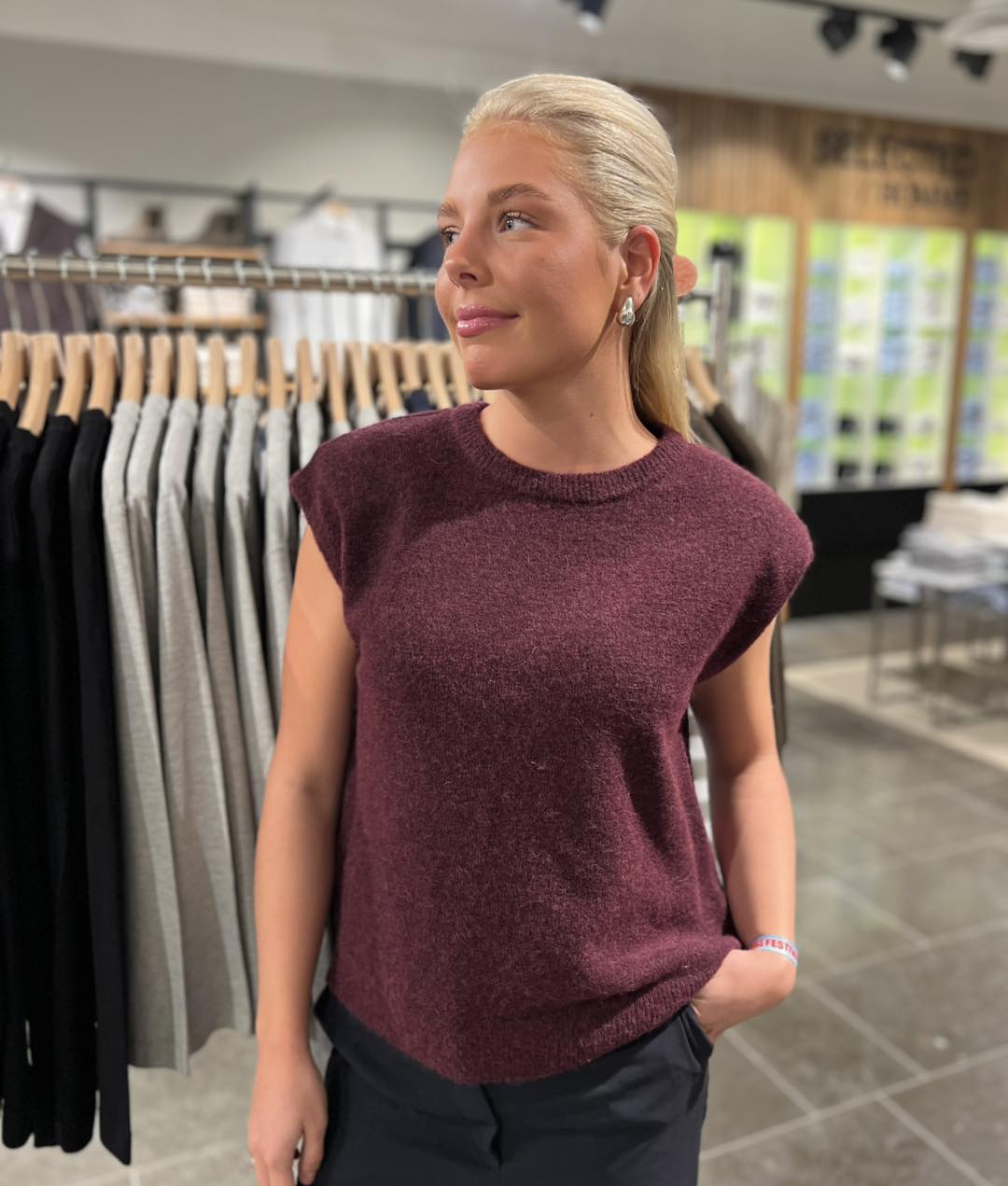 Lulu Strikket Vest - Burgunder/ Fig