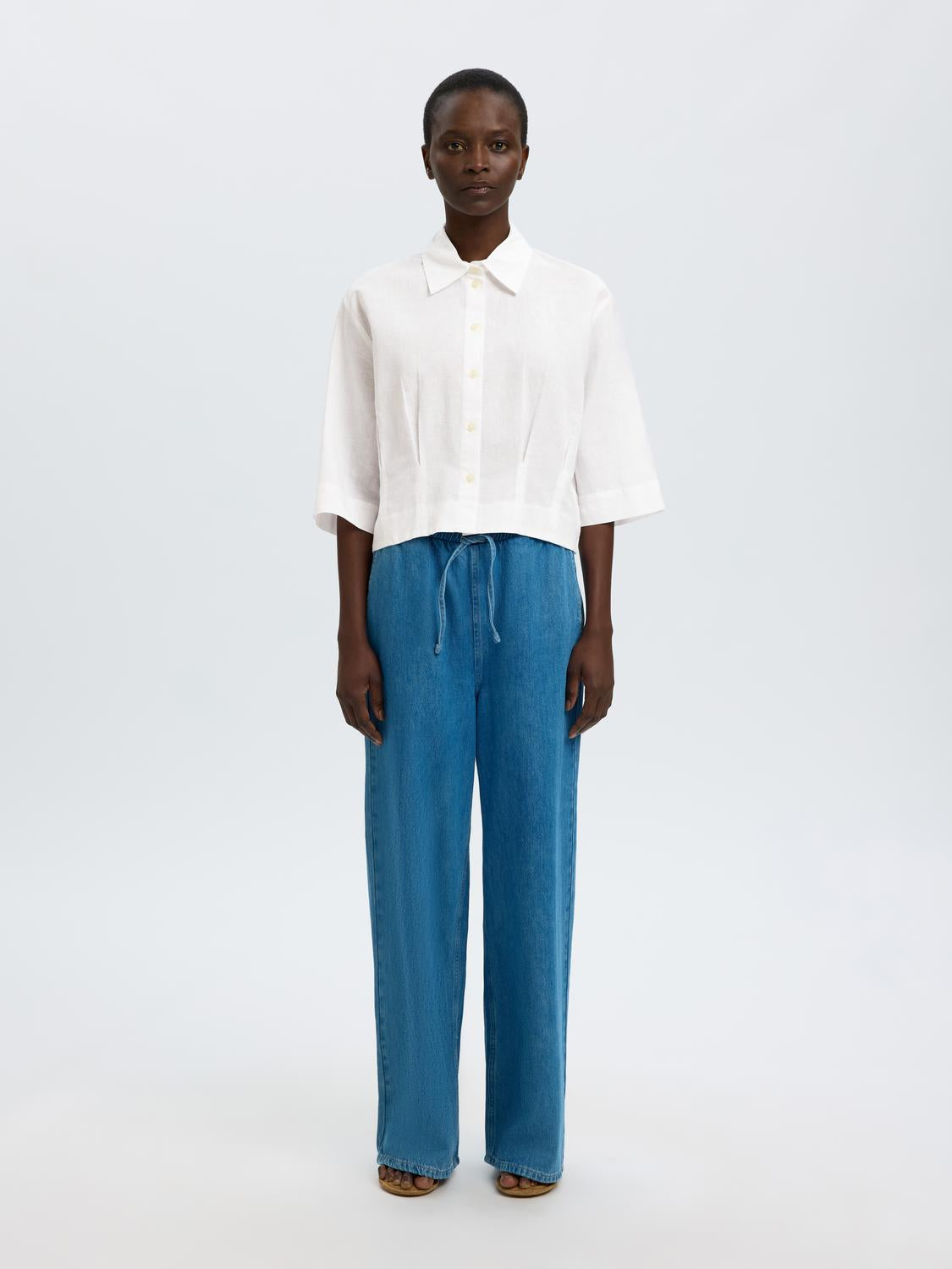 model_shot-front_full