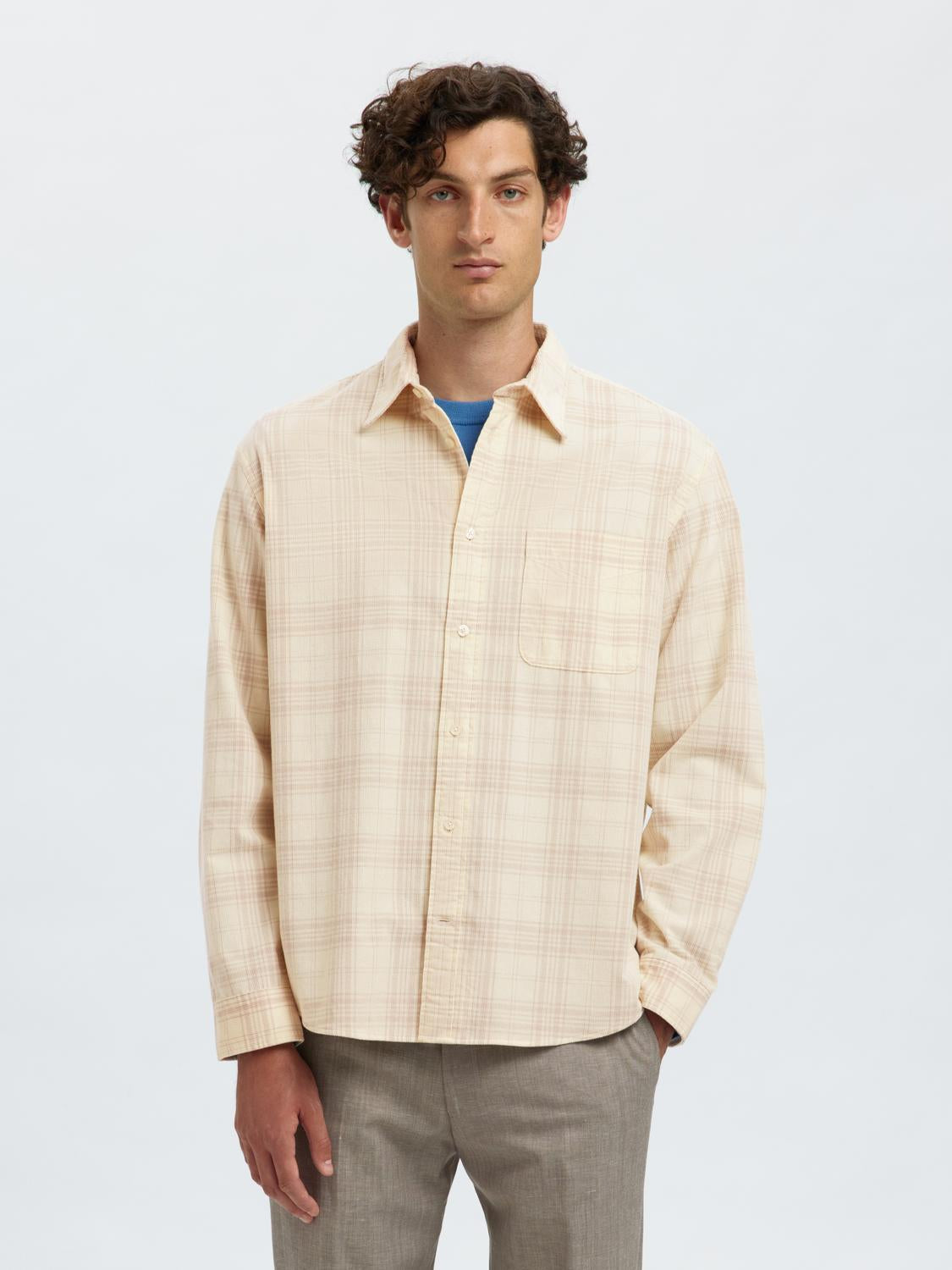 model_shot-front