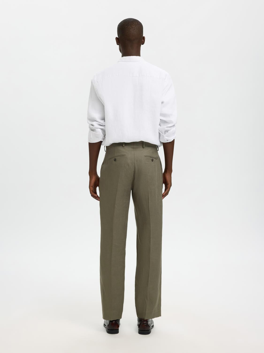 model_shot-back