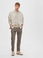 model_shot-creative