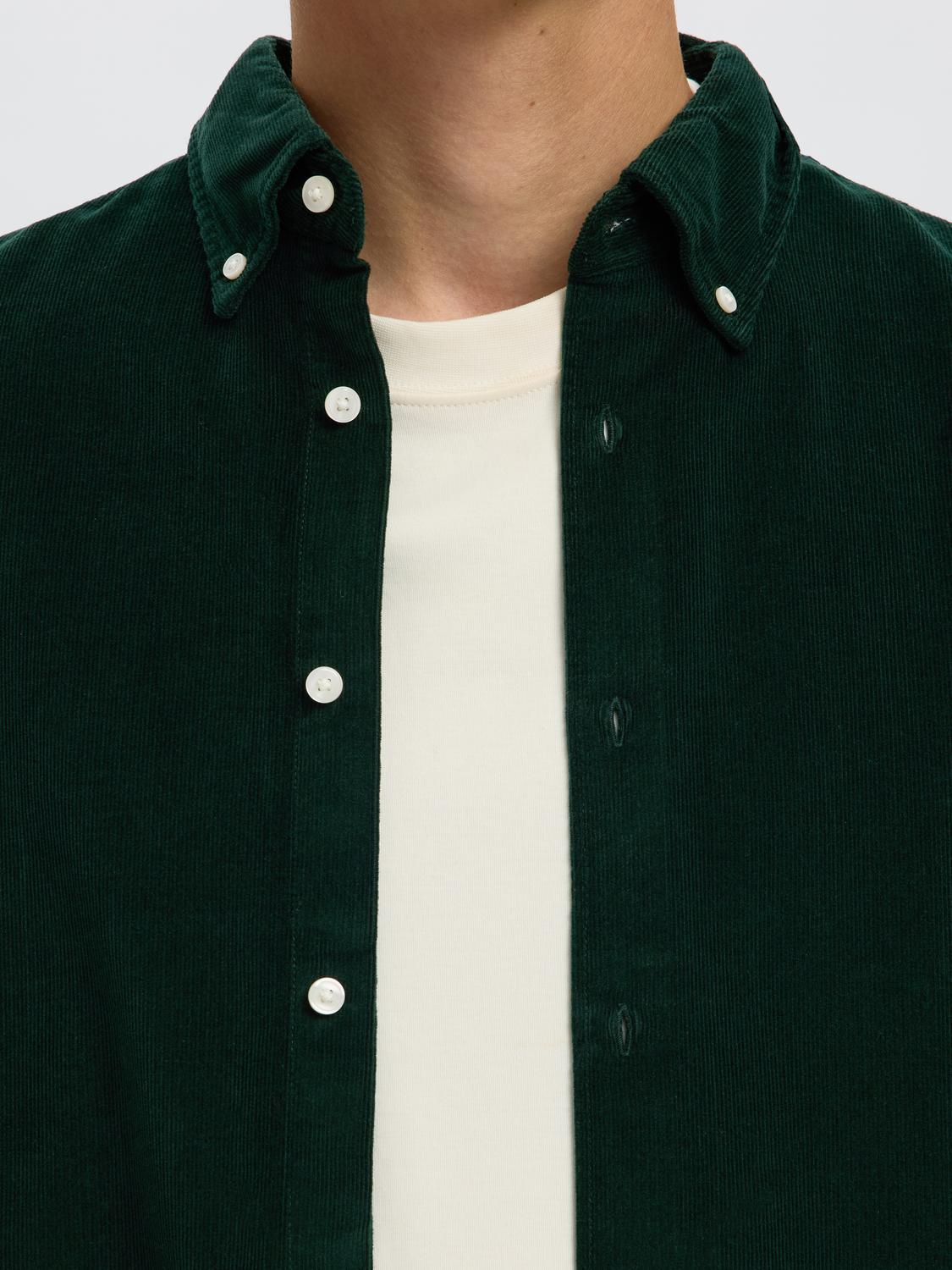 model_shot-detail
