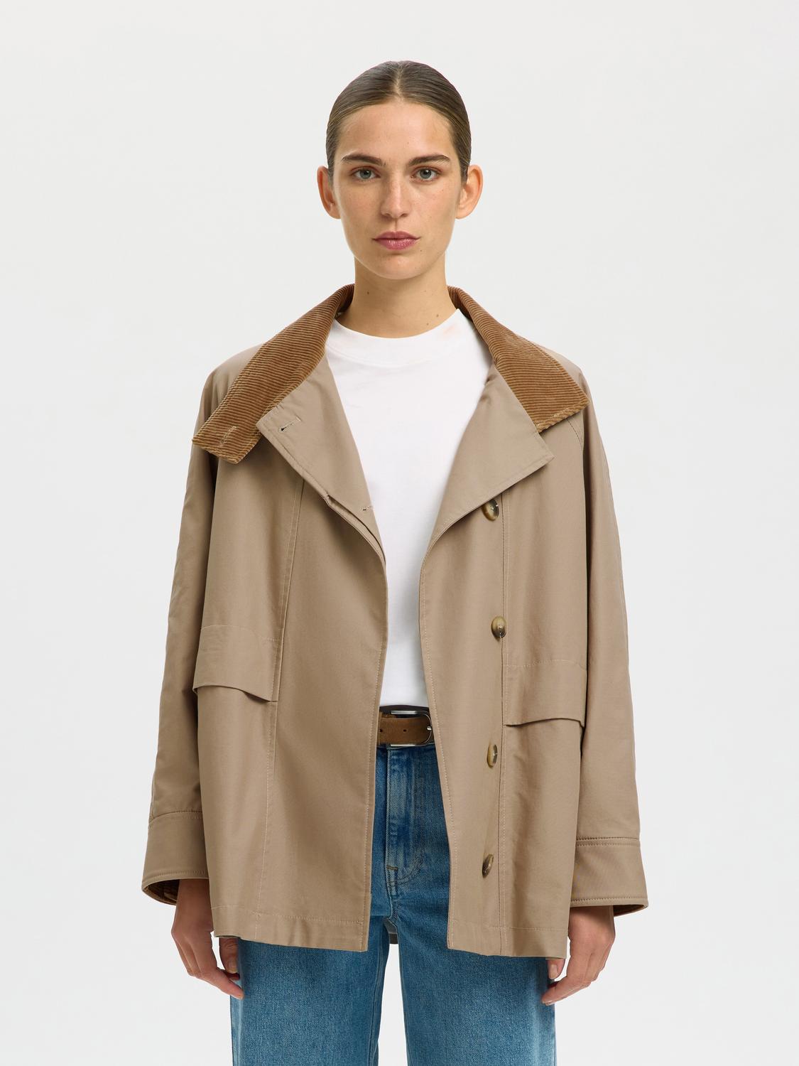model_shot-front