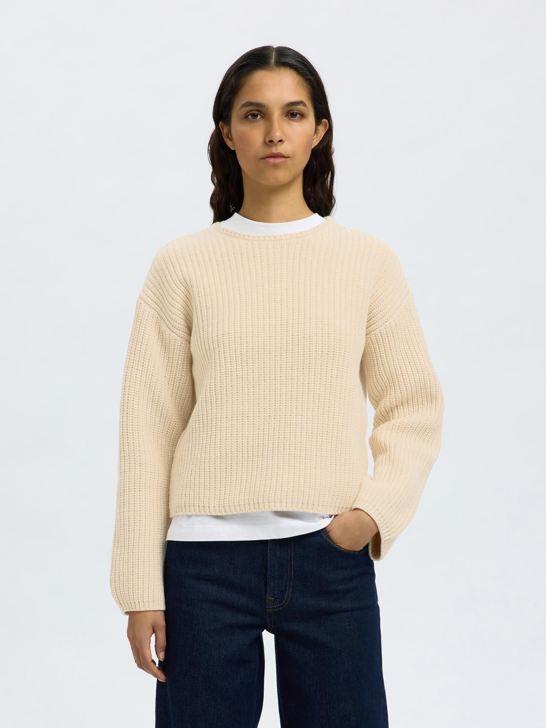 model_shot-front
