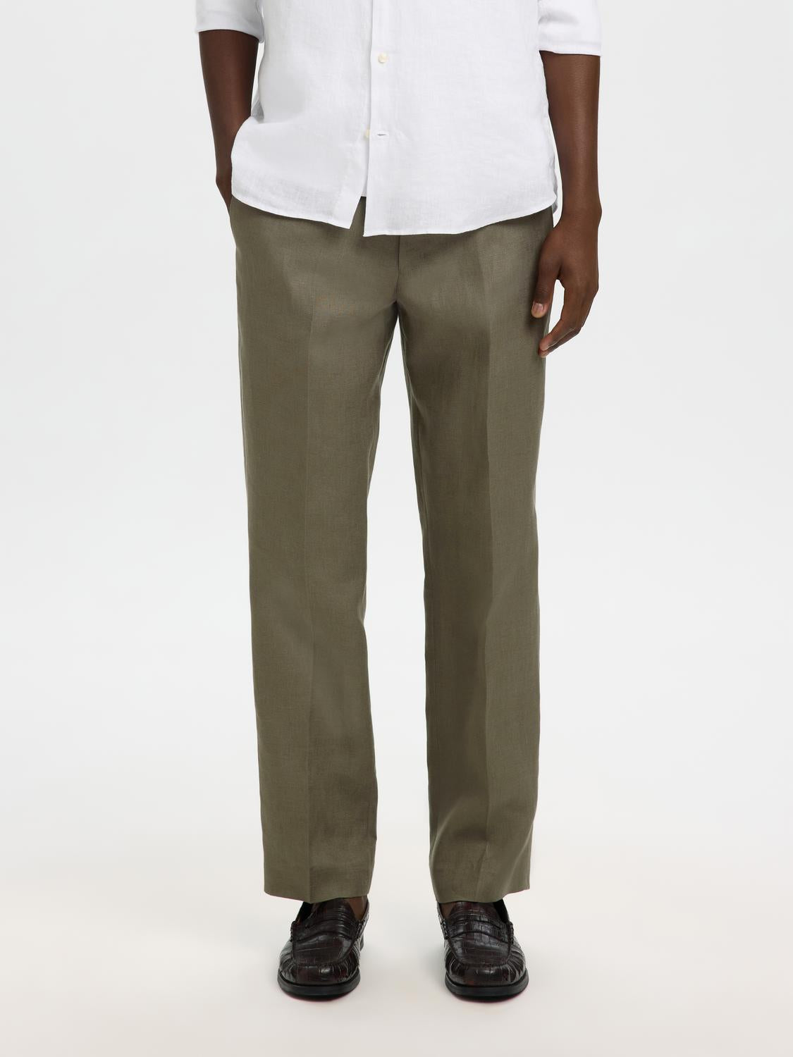 model_shot-front